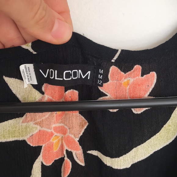 Volcom floral dress - Picture 3 of 6